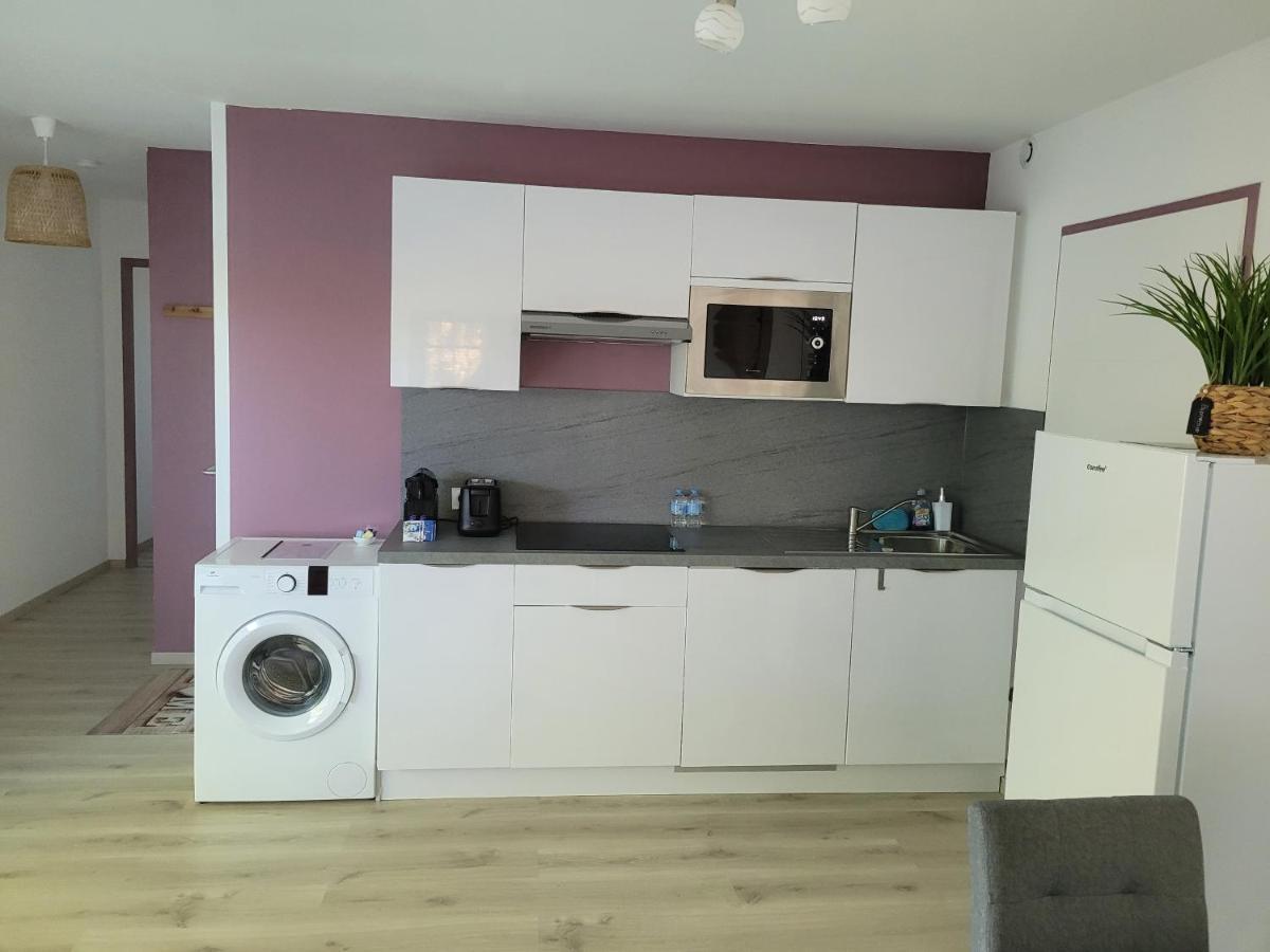 Appartement Tout Equipe En Rez-De-Jardin Entre Gard Et Ardeche Saint-Julien-de-Peyrolas Zewnętrze zdjęcie