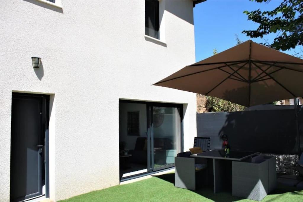 Appartement Tout Equipe En Rez-De-Jardin Entre Gard Et Ardeche Saint-Julien-de-Peyrolas Zewnętrze zdjęcie