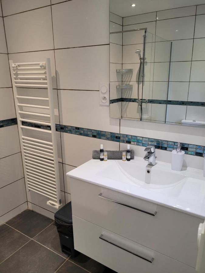 Appartement Tout Equipe En Rez-De-Jardin Entre Gard Et Ardeche Saint-Julien-de-Peyrolas Zewnętrze zdjęcie