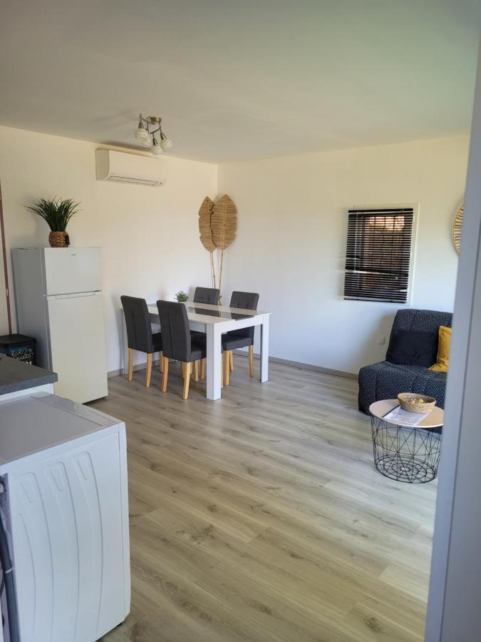 Appartement Tout Equipe En Rez-De-Jardin Entre Gard Et Ardeche Saint-Julien-de-Peyrolas Zewnętrze zdjęcie